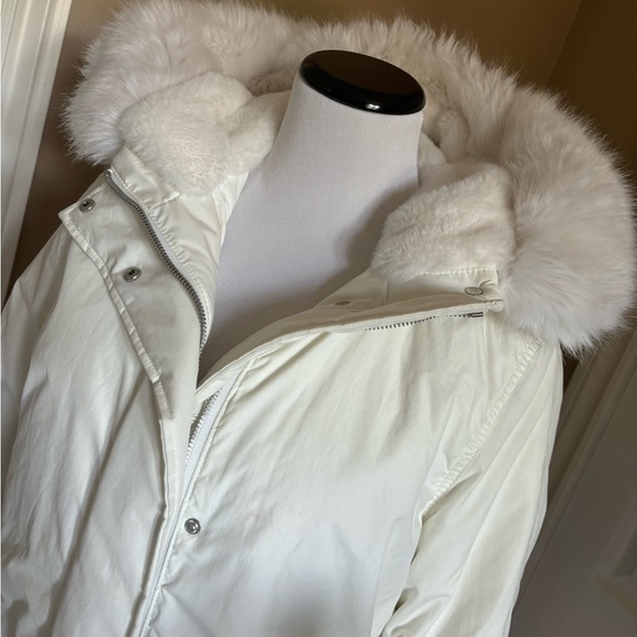 Wilfred Mont Blanc Parka. Like new condition. Size XS. - Picture 2 of 16